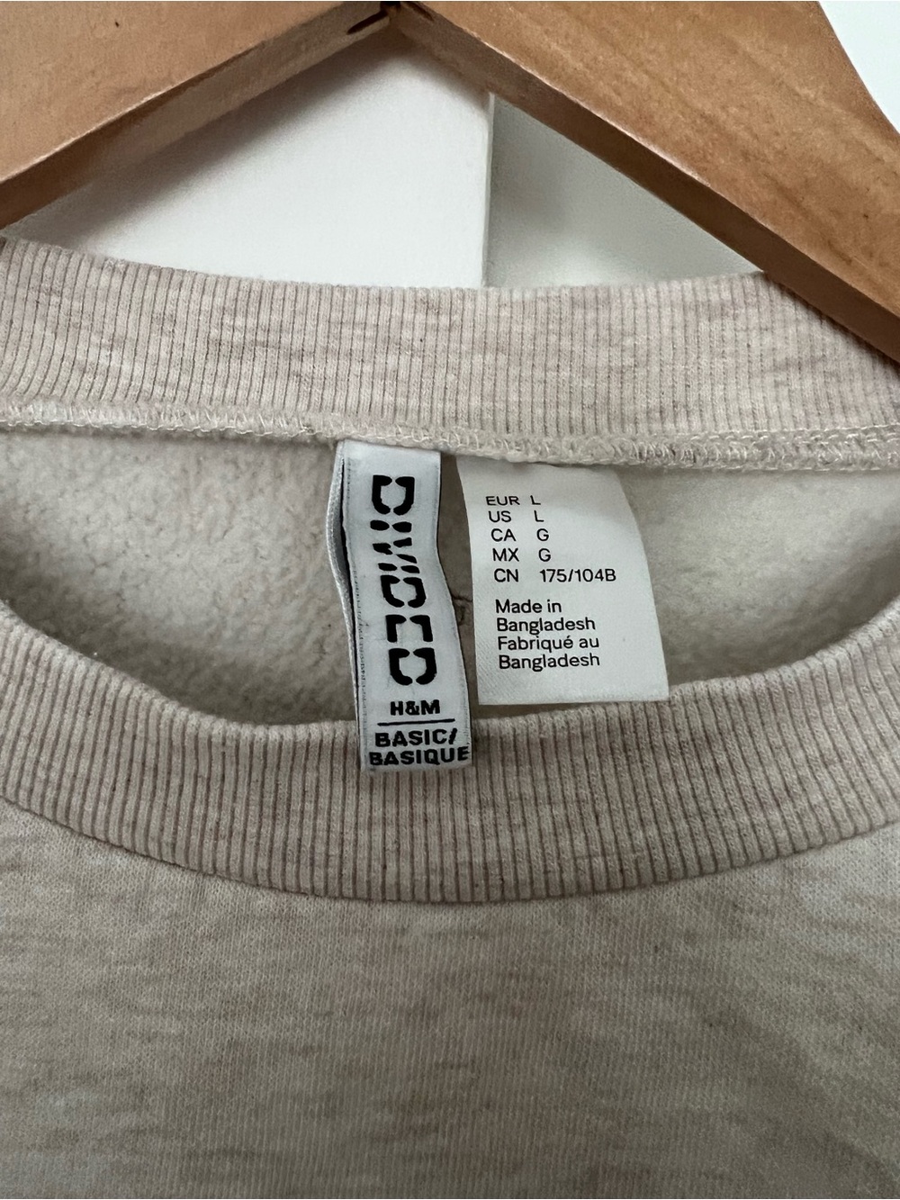 H&M Oatmeal Cropped Sweatshirt Pullover Crew Neck Athleisure Casual Size Large - Picture 3 of 5